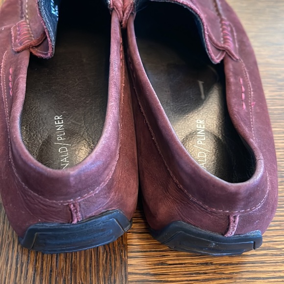 💕x2HP💕Donald J. Pliner Igor men’s burgundy suede loafers - Picture 8 of 12